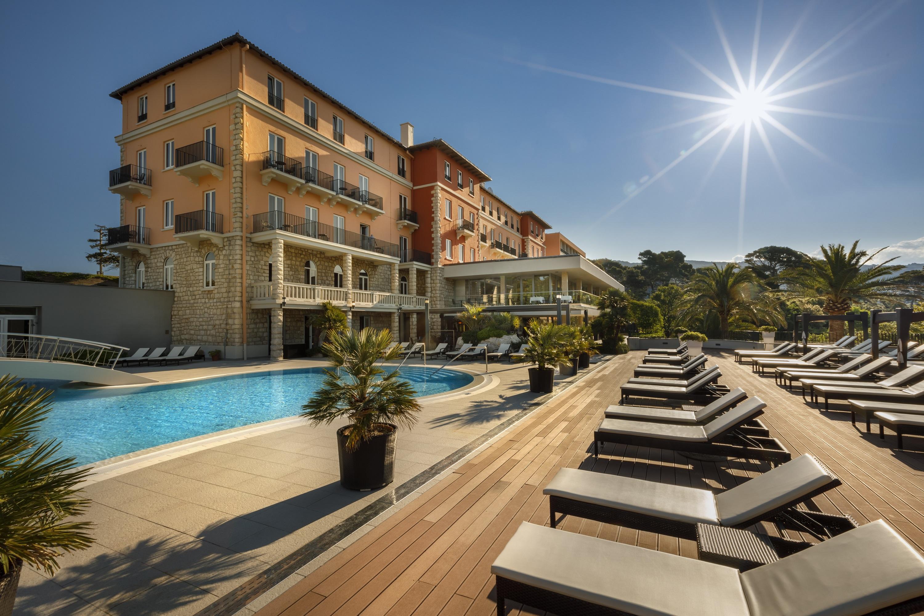 Imperial Heritage Hotel, Valamar Collection (Adults Only) Rab Town Exterior photo