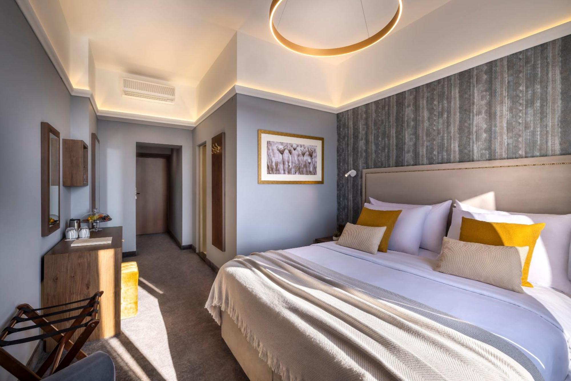 Imperial Heritage Hotel, Valamar Collection (Adults Only) Rab Town Exterior photo